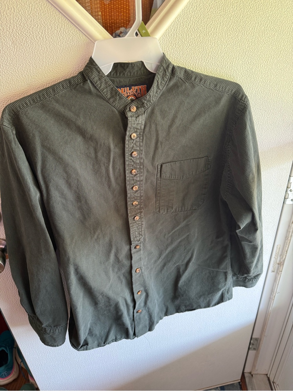 Vintage Duluth Trading Company Men's Banded Collar Pullover/Popover Shirt